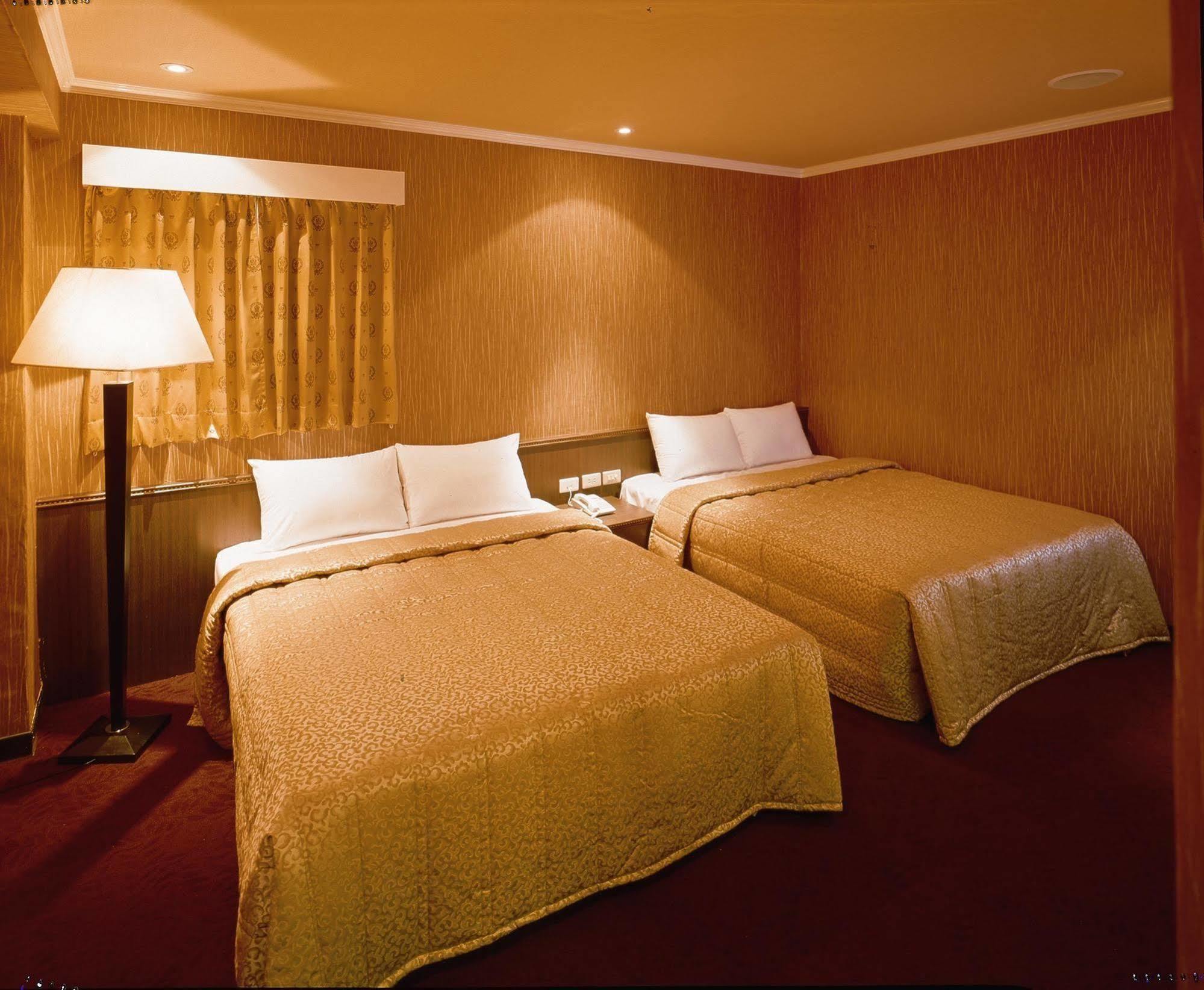 Hôtel Huahou à Kaohsiung Extérieur photo