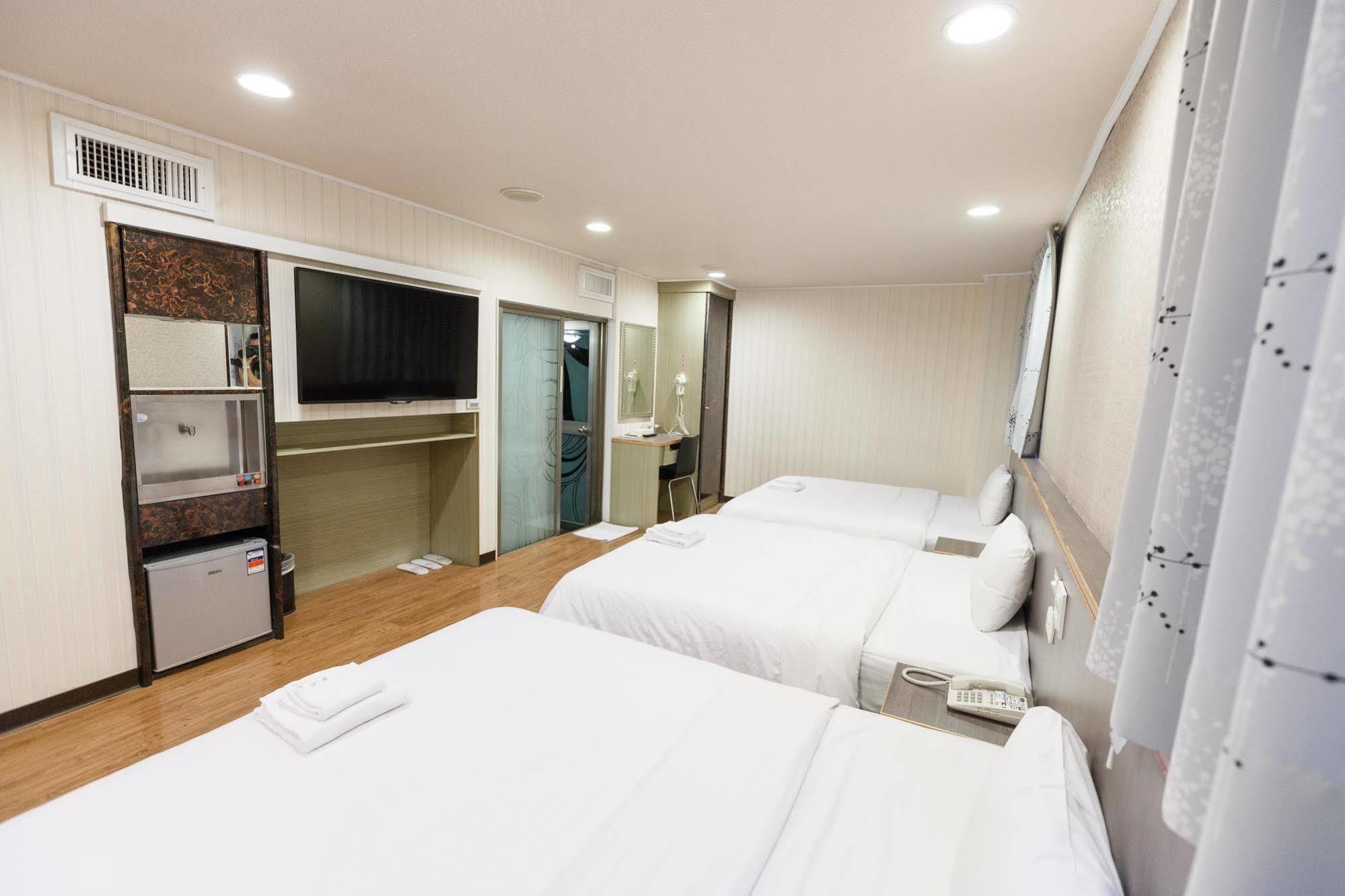 Hôtel Huahou à Kaohsiung Extérieur photo