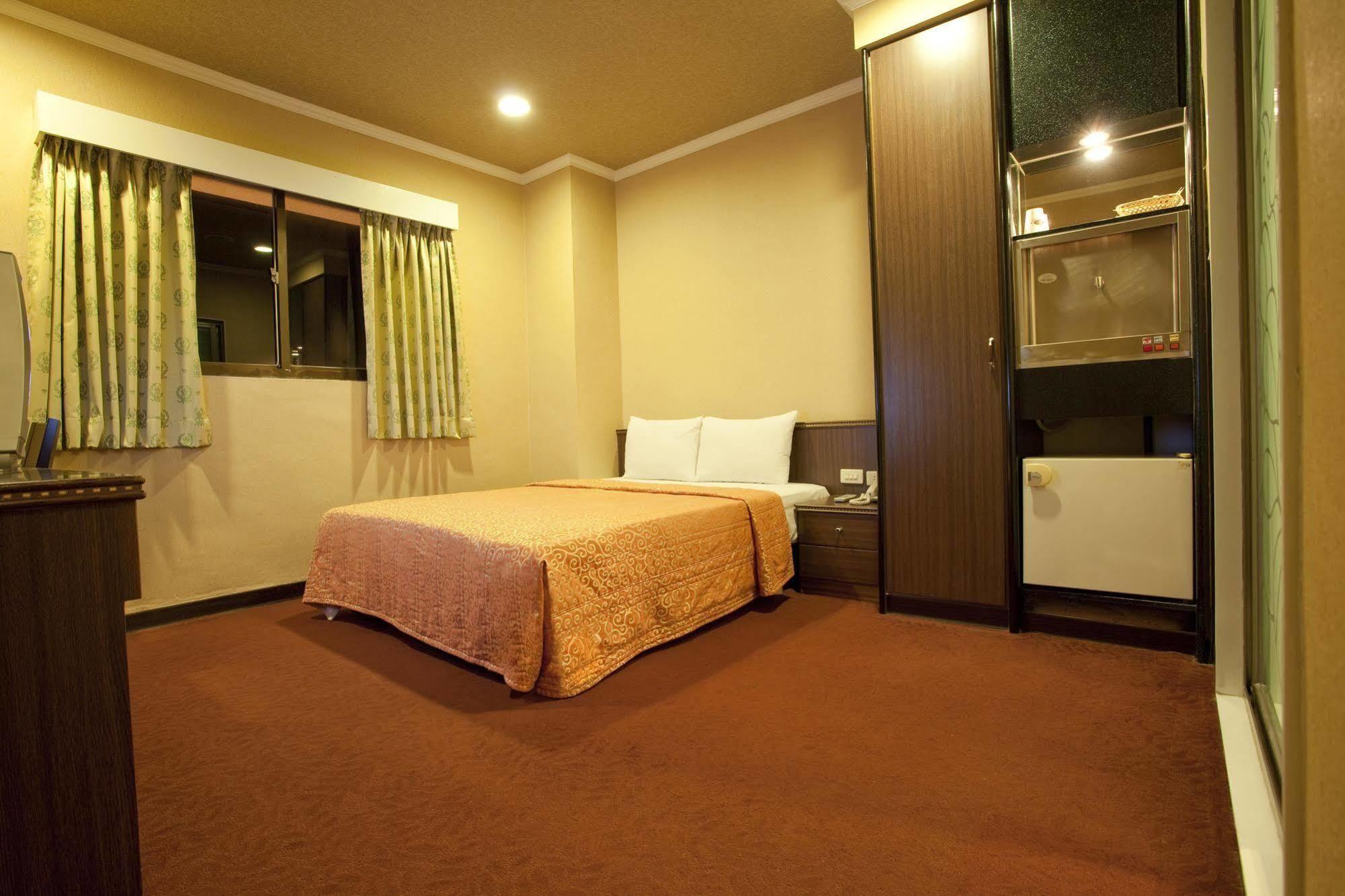 Hôtel Huahou à Kaohsiung Extérieur photo